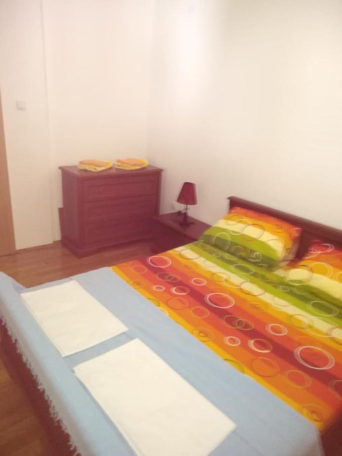 Apartman Ozi Petrovac Exterior photo
