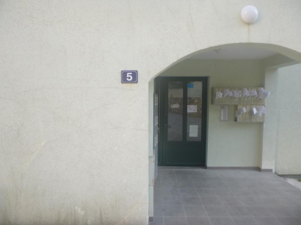 Apartman Ozi Petrovac Exterior photo